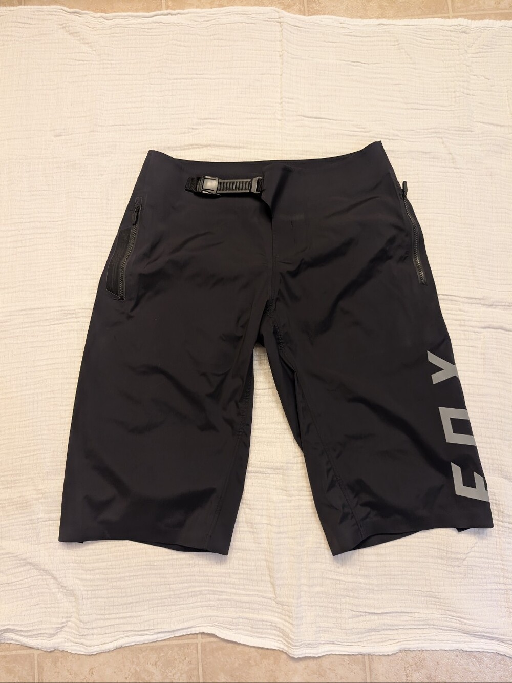 Fox Black Defend MTB Shorts with Integrated Waist Buckle